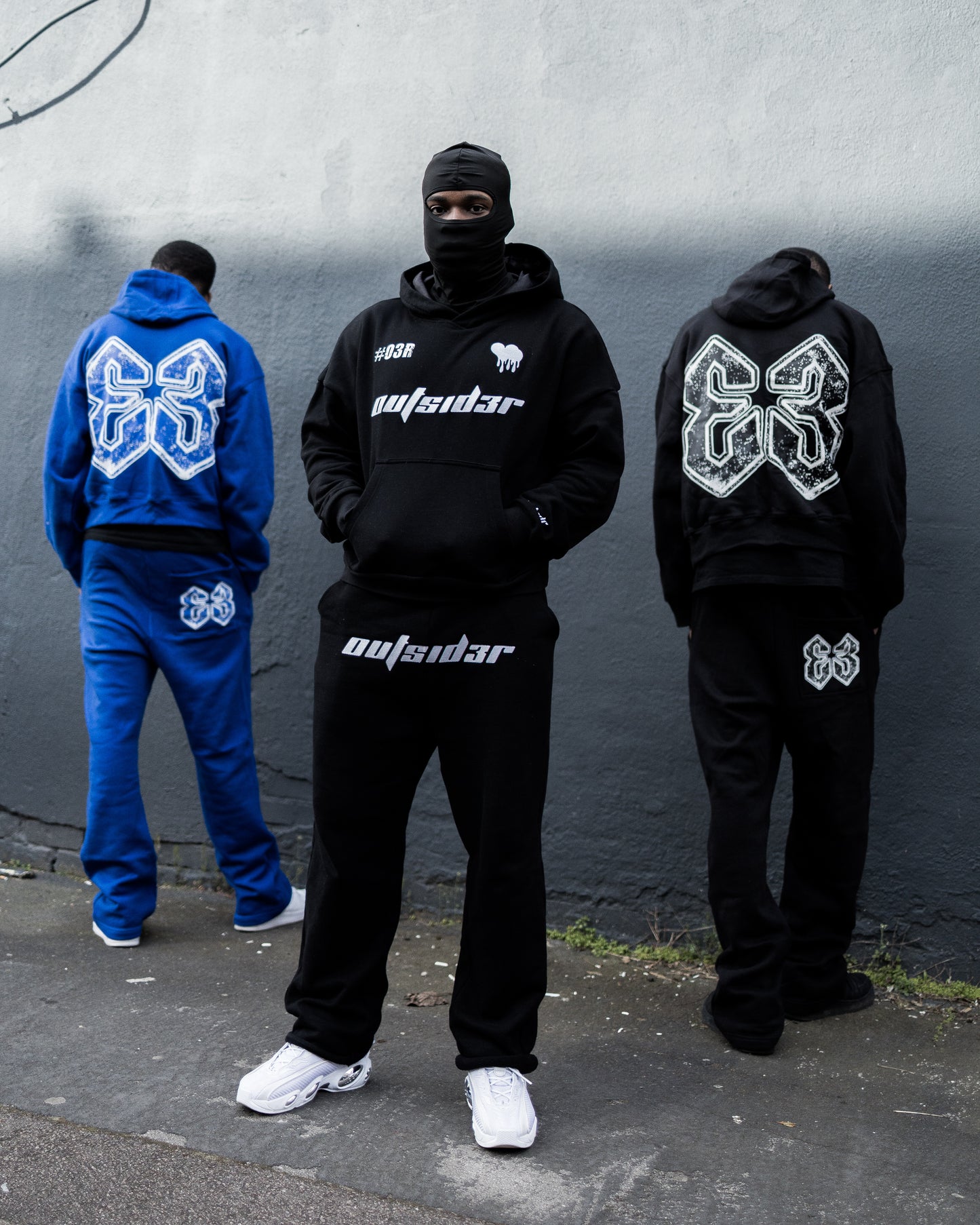 Ɛ3 OUTSID3R HOODIE V1 - BLACK